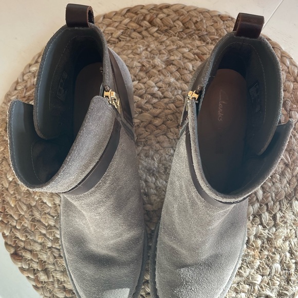 Clark Gray Ankle Booties - Picture 4 of 6